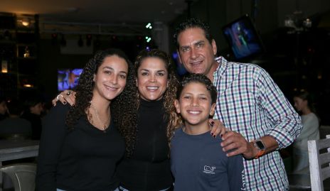  Ana Gaby, Ana Cano, José Juan y Juan José Villalba.