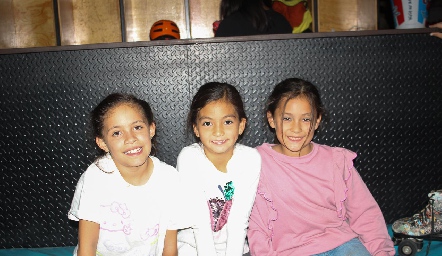  Regina González, Regina Ugalde y Natalia García.