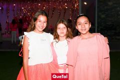  Alexia, Isa y Natalia .