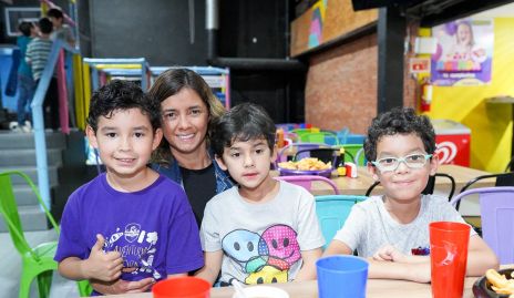  Ángel, Sonia, Mau y Alejandro. 