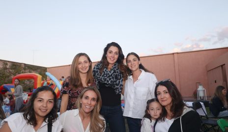  Daniela Llano, Paulina Rul, Yuriko Hong, Mori Ortiz y Judith Gómez.