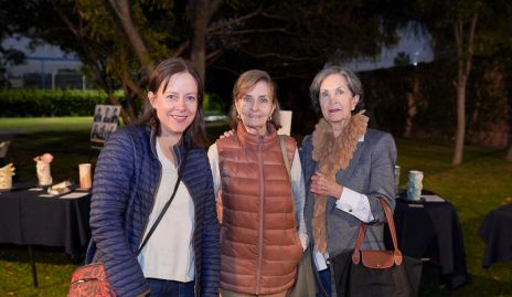  Elva Mancilla, Cristina Andrea y Guillermina Ávila.