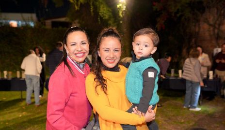  Maricarmen Contreras, Samantha Chaires y Rodrigo Gutiérrez.