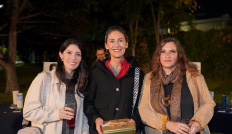  Angie Alesi, Sofía Hinojosa y Marieta Bracho.