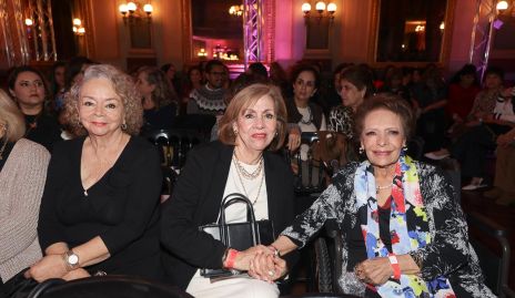  Linda Barrón, Yolanda García y Rosamaría García.