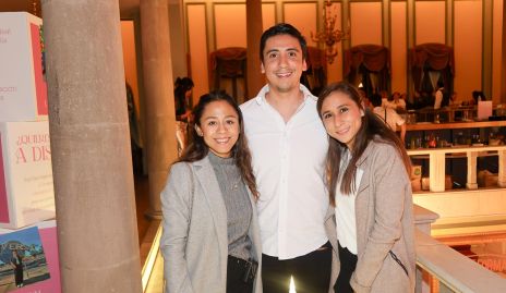   Renata Vega, Ulises Alfaro y Marijó Salazar.