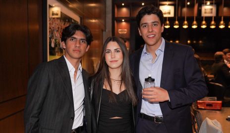  Jesús Conde, Alexa Pizzuto y Andrés Morales.