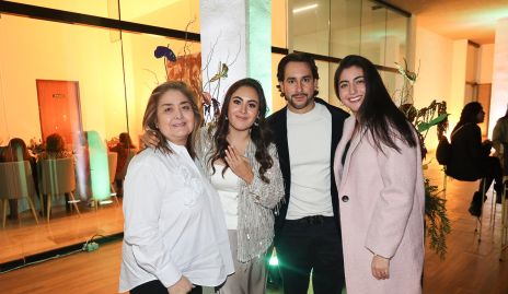  Maricarmen Hernández, Paulina Gómez, Everardo Araiza y Sofía Gomez.