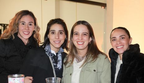  Daniela Uzucua, Dany Lavín, Ana Pau Fernández y Jessica Gallegos.