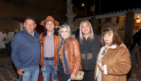   José Luis Meade, Alejo Jasso, Juana María Jasso, Beatriz Gutiérrez y Esperanza Jasso.