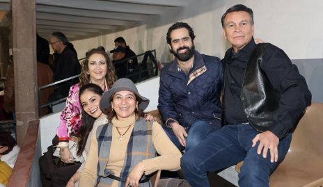  Luz María Álvarez, Ana Escobar, Maricela de León, Néstor Garza y Juan Pablo Escobar.