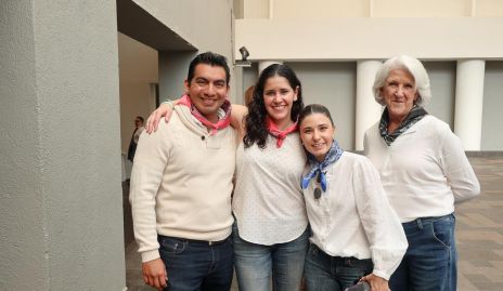  Mauricio, Lucrecia Espinosa, Mariana Cuesta y Verónica Mendizábal.