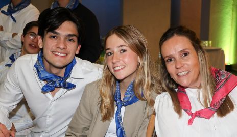  Mario Macías, Camila Ocejo y Alejandra Pérez.