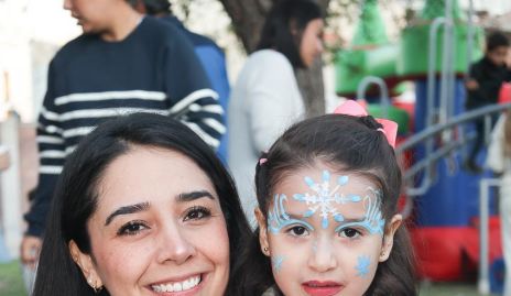  Rita Corona y Constanza Requena.