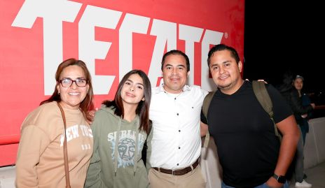  Irene Torres, Ashley Torres, Francisco Jasso y Cuauhtémoc Torres.