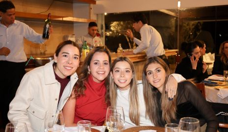  Michell Cano, Ani Gómez, Natalia Gaviño y Paty Gómez.