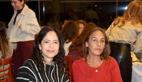  Pilar Álvarez Tostado y Leticia Artolózaga.