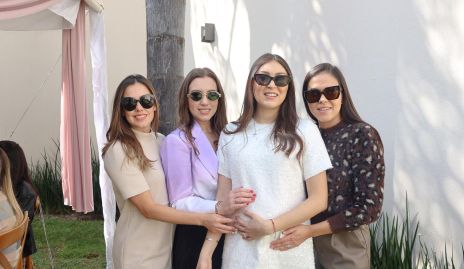  Fernanda Pérez, Paty de Antuñano, Lili Medina y Juli Valle.