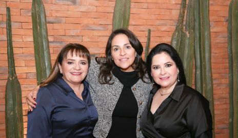  Carla Contreras, Raquel Jiménez y Queta Contreras.