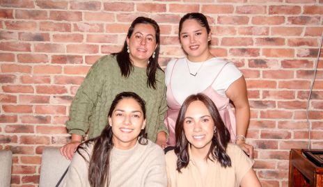  Ale Rojas, Marcela Padrón, Luz Gamba, Guille Torres.