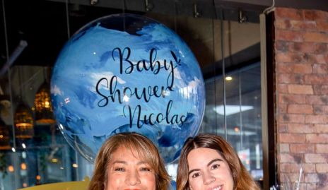  Angélica y Adriana Zapata.
