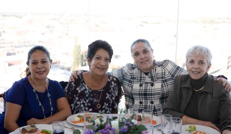  Blanca Rosa Gutiérrez, Genni González, María Teresa Moncada y Leticia Moncada.