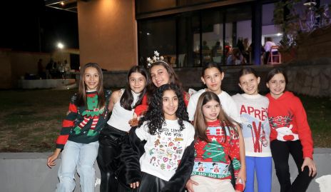  Ugly Sweater Party .