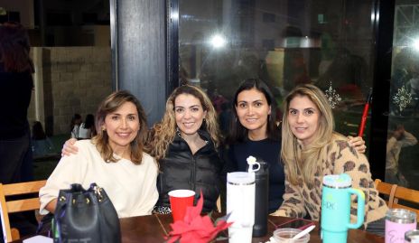  Martha Gaviño, Cristy Noyola, Marichuy Contreras y Karla Palacios.