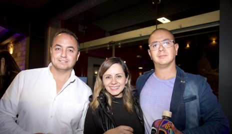  Karina, Daniel Sánchez y Alejandro Poullet.