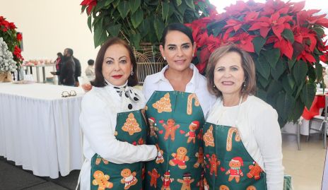  Rebeca Konishi, Marily de Tobías y Nena Dávila.