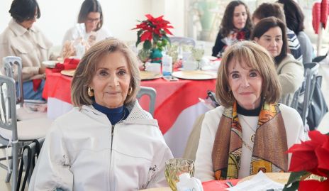  Esther Darbel y Patricia Vivanco.