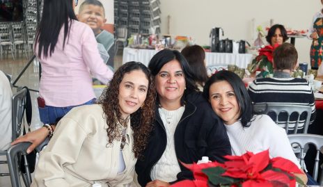  Mónica Abud, Cinthia Sánchez y Leticia Ivón.