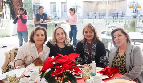  Paty Martínez, Claudia Motilla y Tere Dimas.