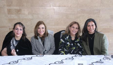  Lila González, Gladis Castellanos, Martha Acevedo y Aurora Ruiz.