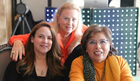  Diana Guel, Carmen Luniesa y Carmelita Vázquez.