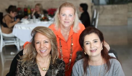  Alma Durón, Carmen Luniesa y Rosi Vázquez.