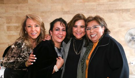  Alma Durón, Lila González, Gladis Castellanos y Carmelita Vázquez.