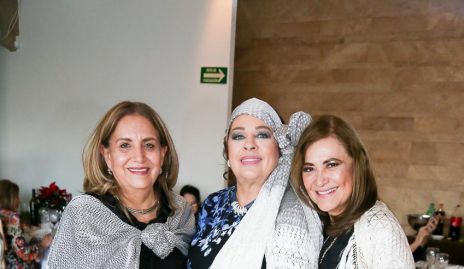  Martha Acevedo, Silvia Esparza y Gladis Castellanos.