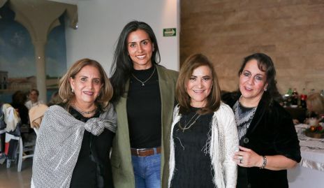  Martha Acevedo, Aurora Ruiz, Gladis Castellanos y Lila González.