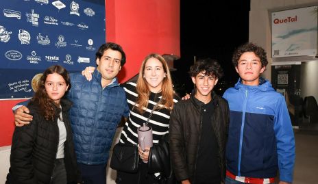  Ana Torres, Gabriel Torres, Diana Olvera, Max Torres y Mateo Nava.