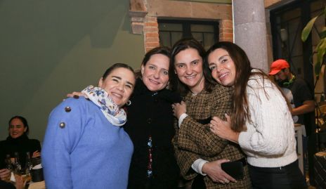  Cecilia Compean, Sofía Bárcena, Rosamary Rosillo y Clavos Leal.