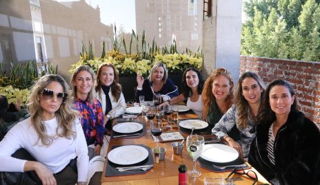 Las primas Borbolla, María José, Sofía, Gaby, Claudia, Pelusa, Elisa, Lucía y Anel.