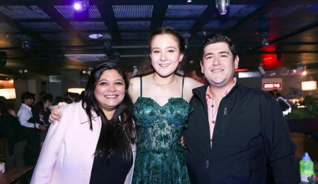  Mariel Humara, Eugenia Rivera y Alejandro García.