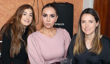  Silvana Zendejas, Flor Hernández y Adriana Medina.