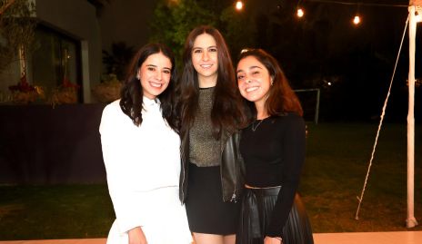  Dani Navarro, Verónica Gómez y Paula Navarro.