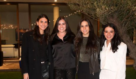   Natalia Gárate, Cassandra Nava, Verónica Gómez y Dani Navarro.