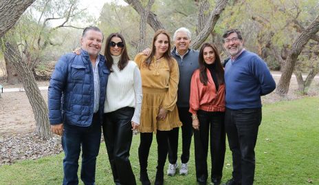  Rodrigo Gómez, Mónica Galarza, Meritchell Galarza, Gerardo Rodríguez, Vanessa Galarza y Javier Stevens.