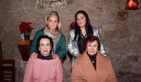  Graciela García Sánchez, Dora Luz García, Bella Azuara y Rocío Azuara.