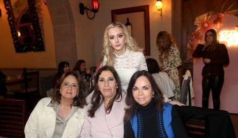  Maru Martínez, July Mahbub, Valeria Guerrero y Elsa Tamez.