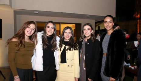  Priscila Martínez, Fernanda García, Vane Correa, Regina Hinojosa y Ximena Anaya.